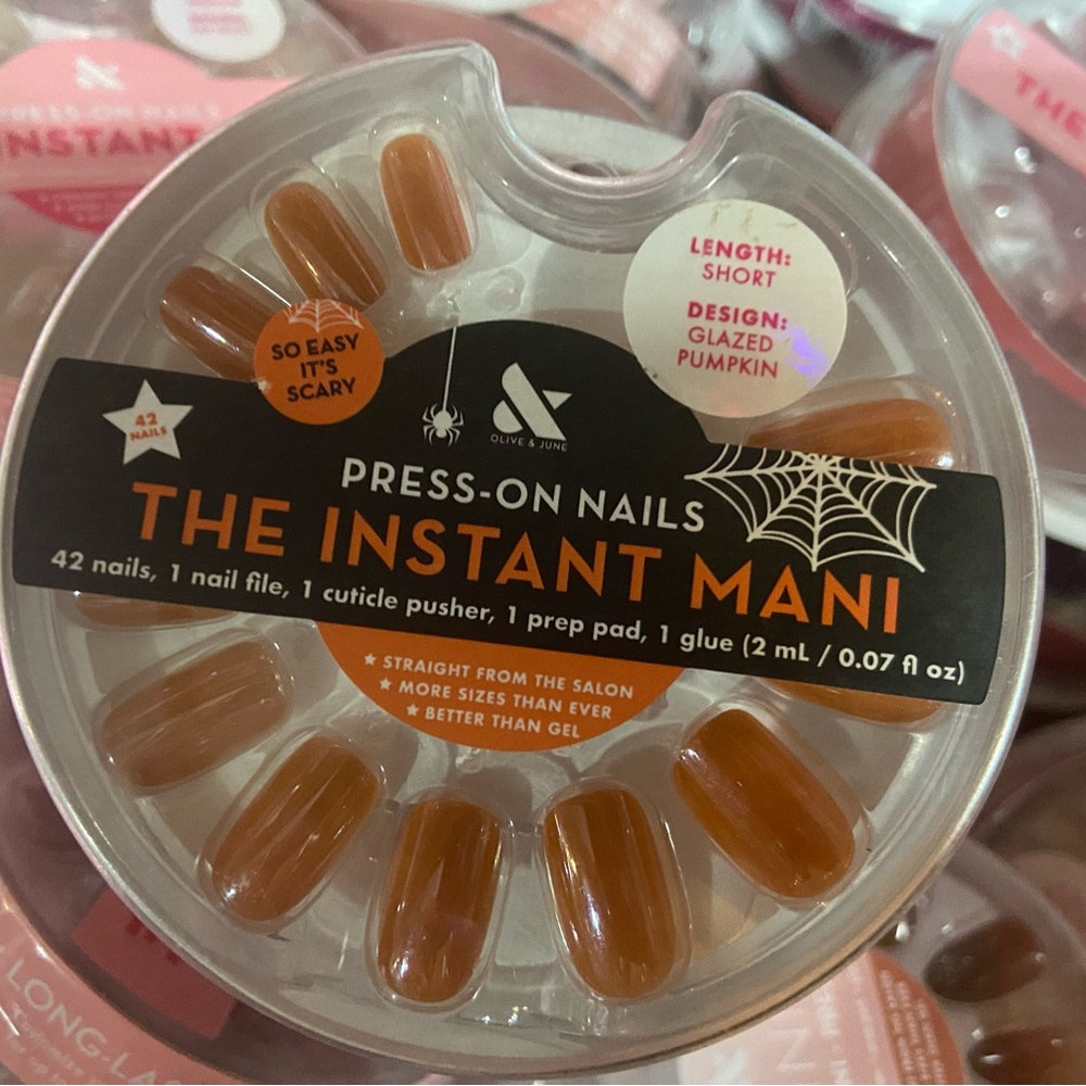 Olive & June Glazed Pumpkin Press-On Nails